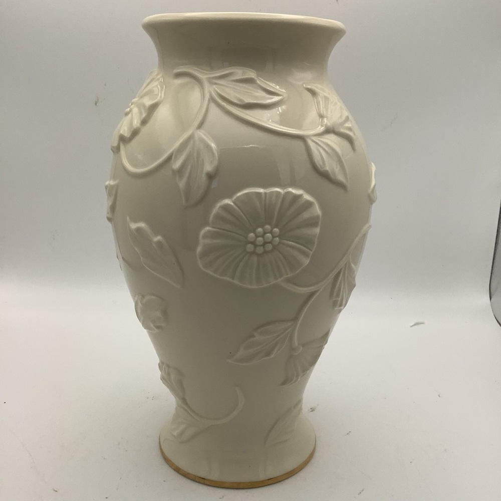 Lenox  Embossed  Poppy Vase with Gold Trim